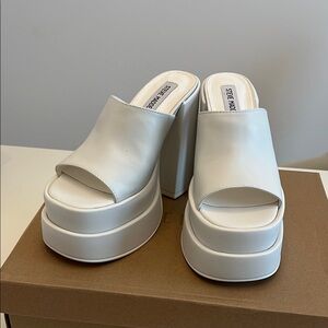 Steve Madden Women's White Platform Mules